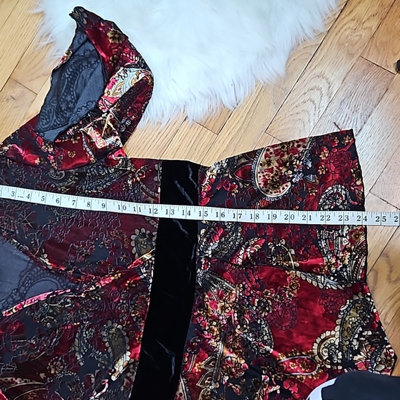 Boho Velvet Paisley Wrap Top with Bell Sleeves - Size XL (Pre-Owned) - Picture 13 of 13